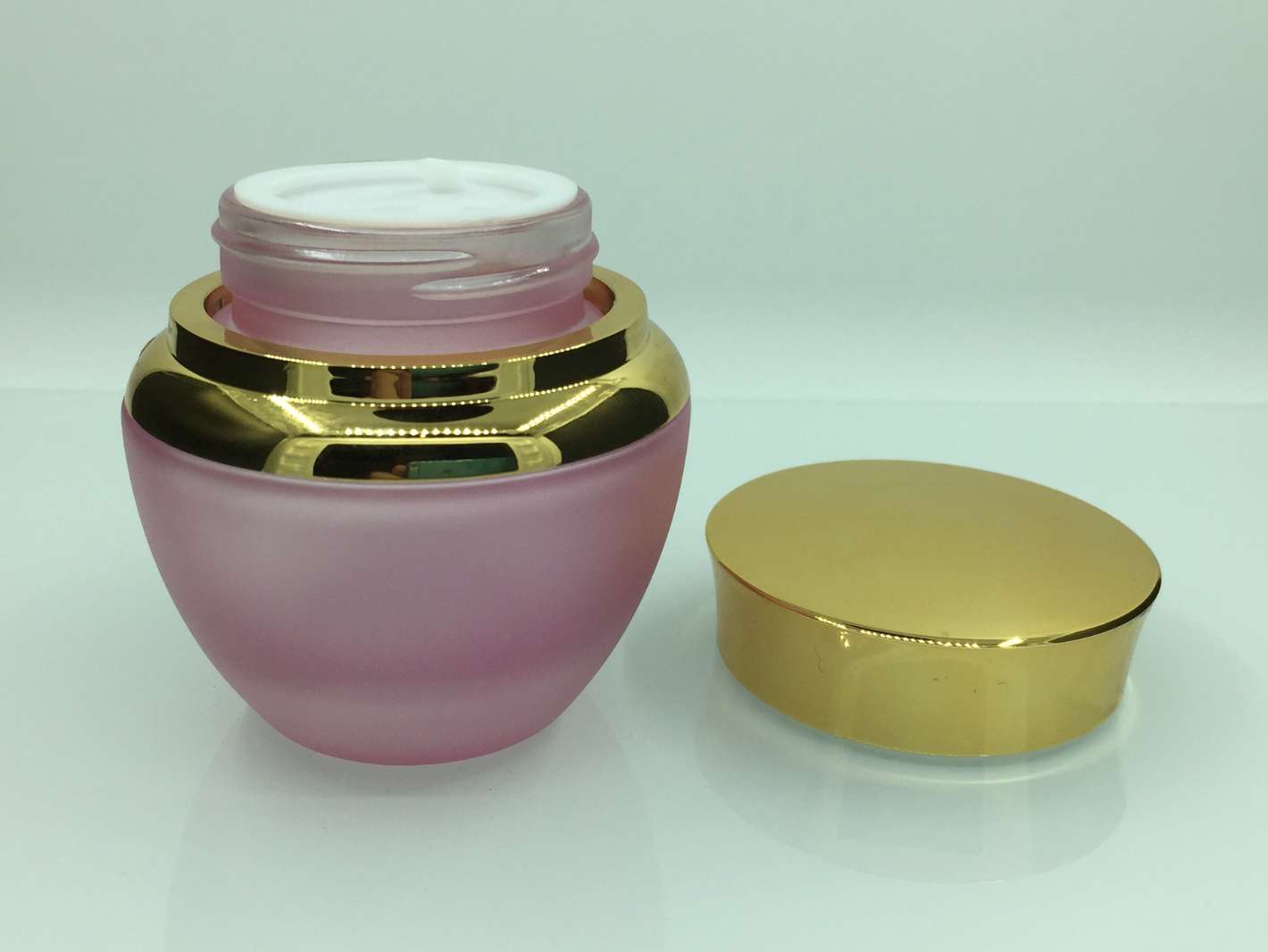 luxury cosmetic bottle/glass jar