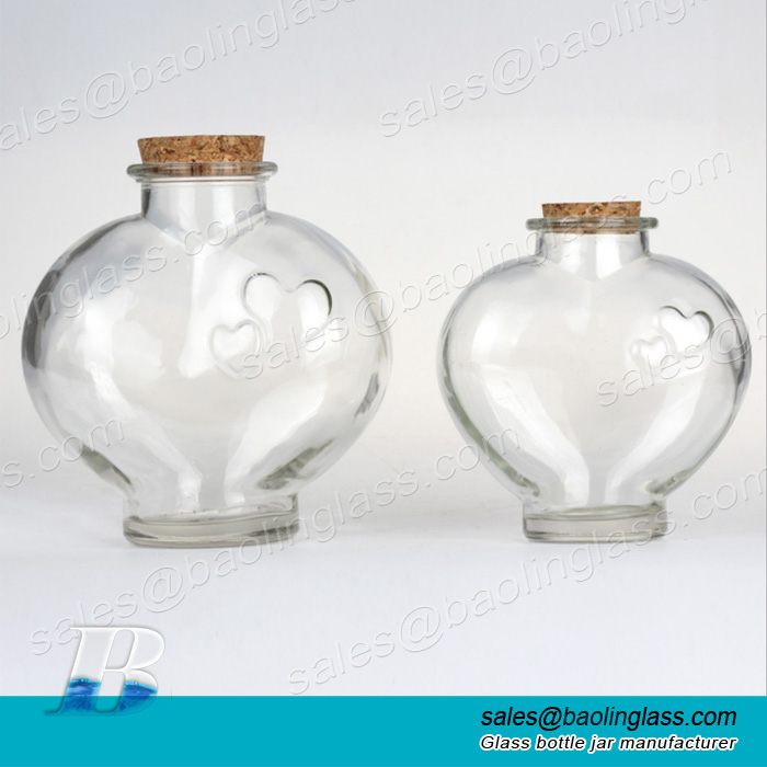 Heart Shape Clear Glass Storage Jars Bottle with Cork suit for Kitchen