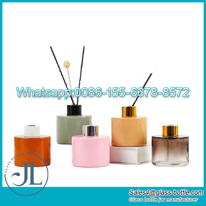 Shiny Spraying Colored Glass Scented Diffuser Bottles Custom