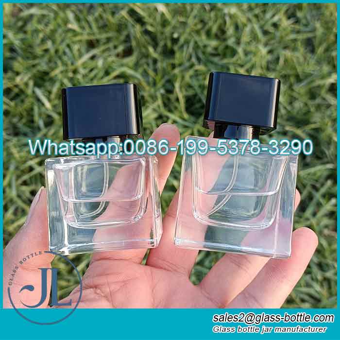 Luxury 30ml 50ml square glass perfume bottle with lid factoy