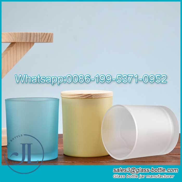 Matte Frosted Glass Candle Jars Wood Lids Supplier